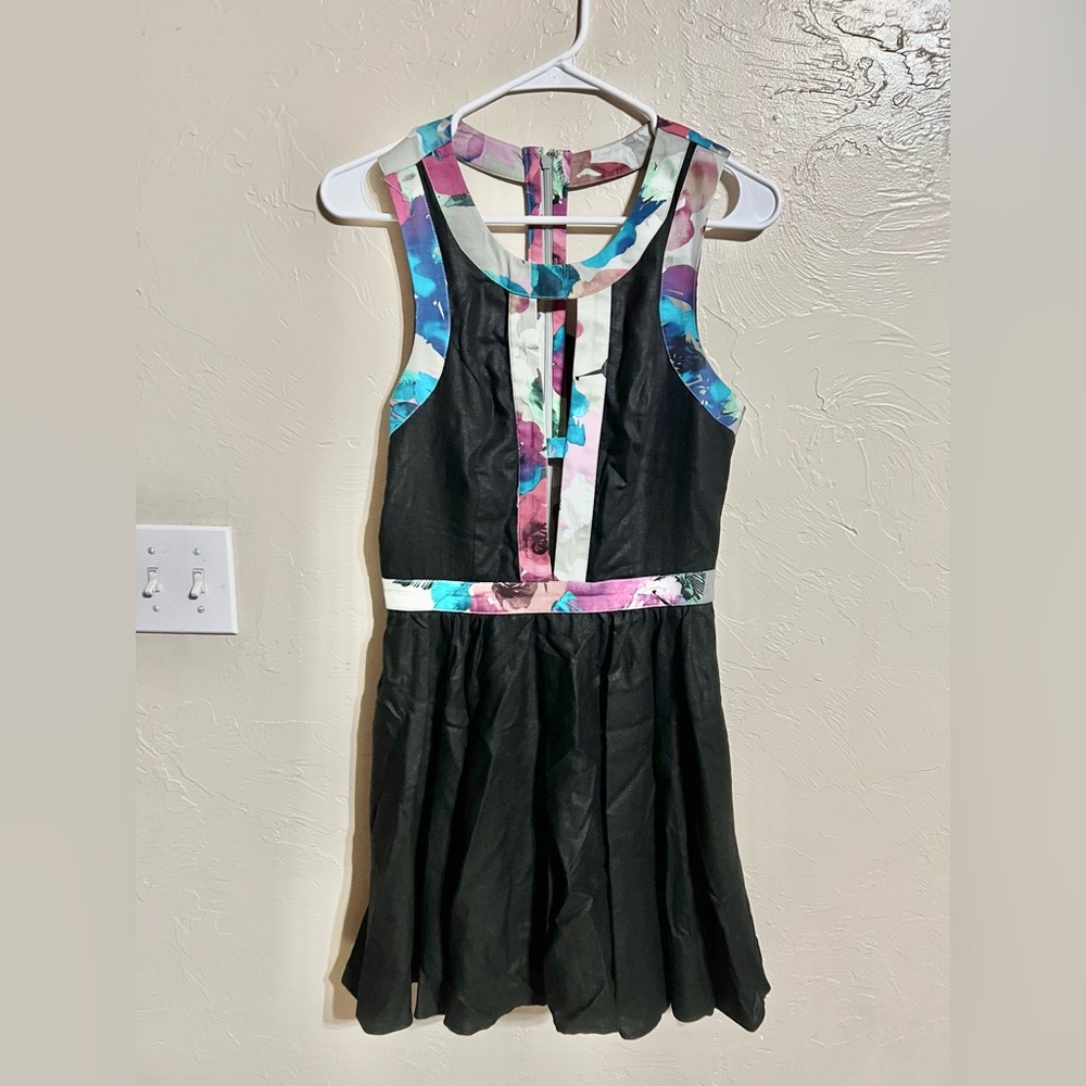 Keepsake the Label Black W/Floral Cutout Sexy Dress Evening Size M